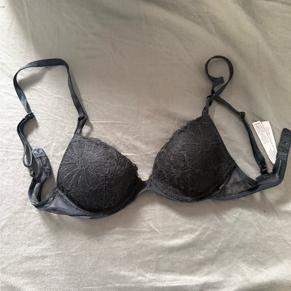 Victoria's Secret Lightly Lined Lace Bra